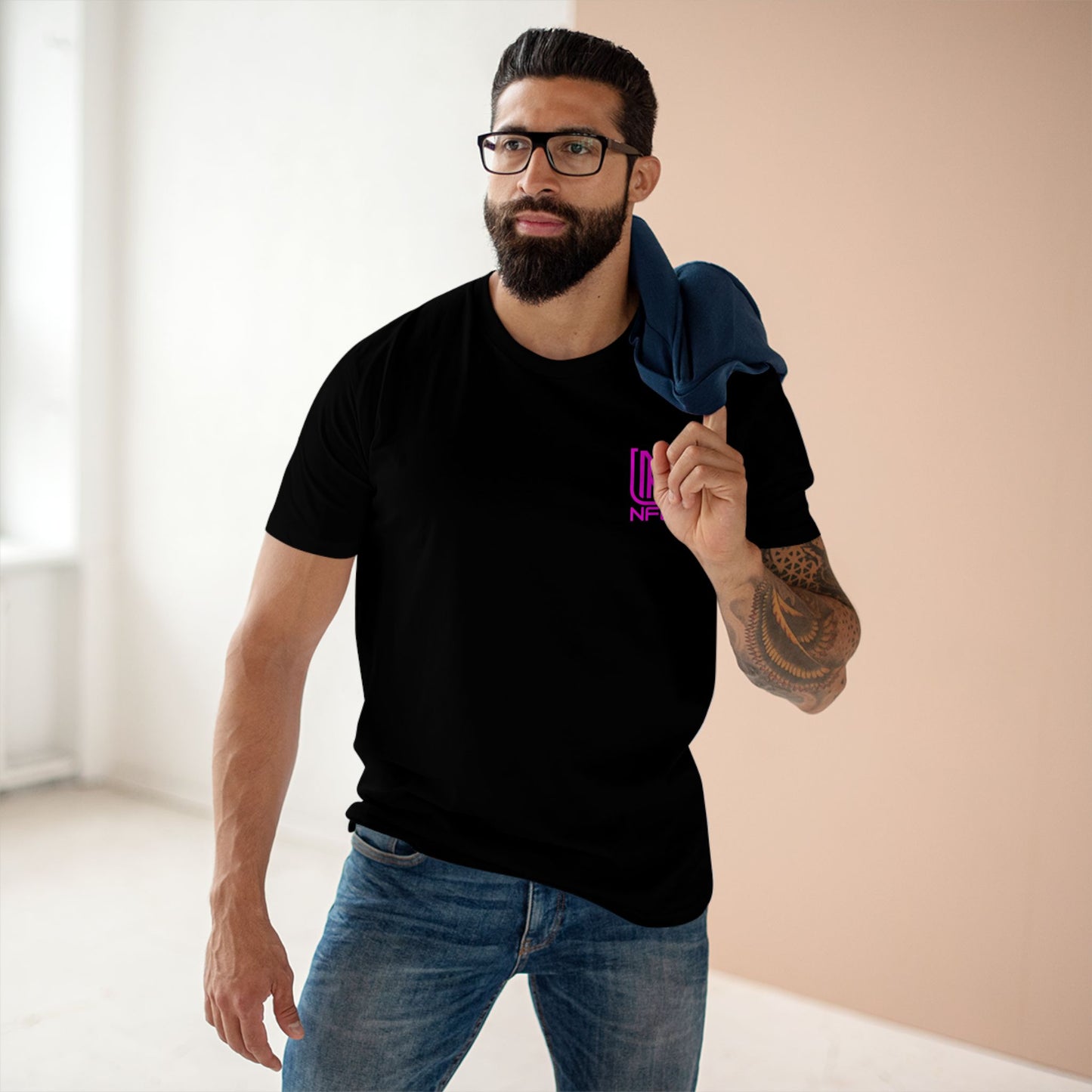 T-Shirt - Pink Limited Logo Design unisex Staple Tee